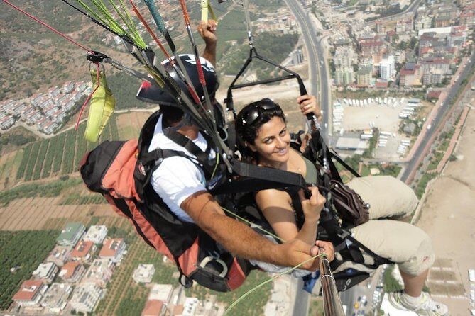 Tandem Paragliding in Alanya - First stop: Cleopatra Beach briefing and what it sets up