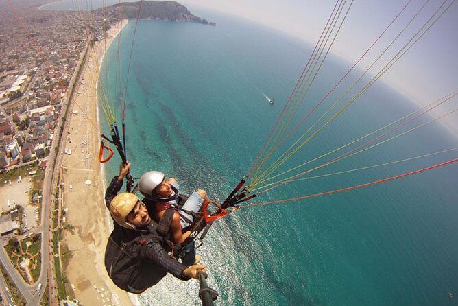 Tandem Paragliding in Alanya - The drive to the mountain launch: short ride, clear staging