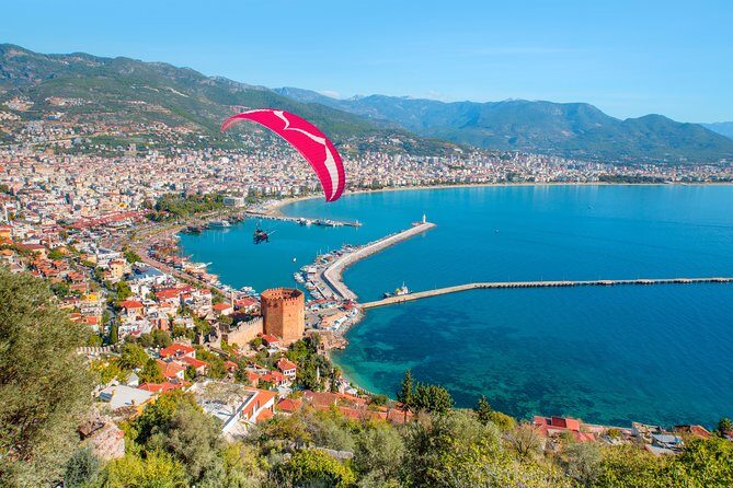 Tandem Paragliding in Alanya - Landing at Cleopatra Beach: turning flight into swim time